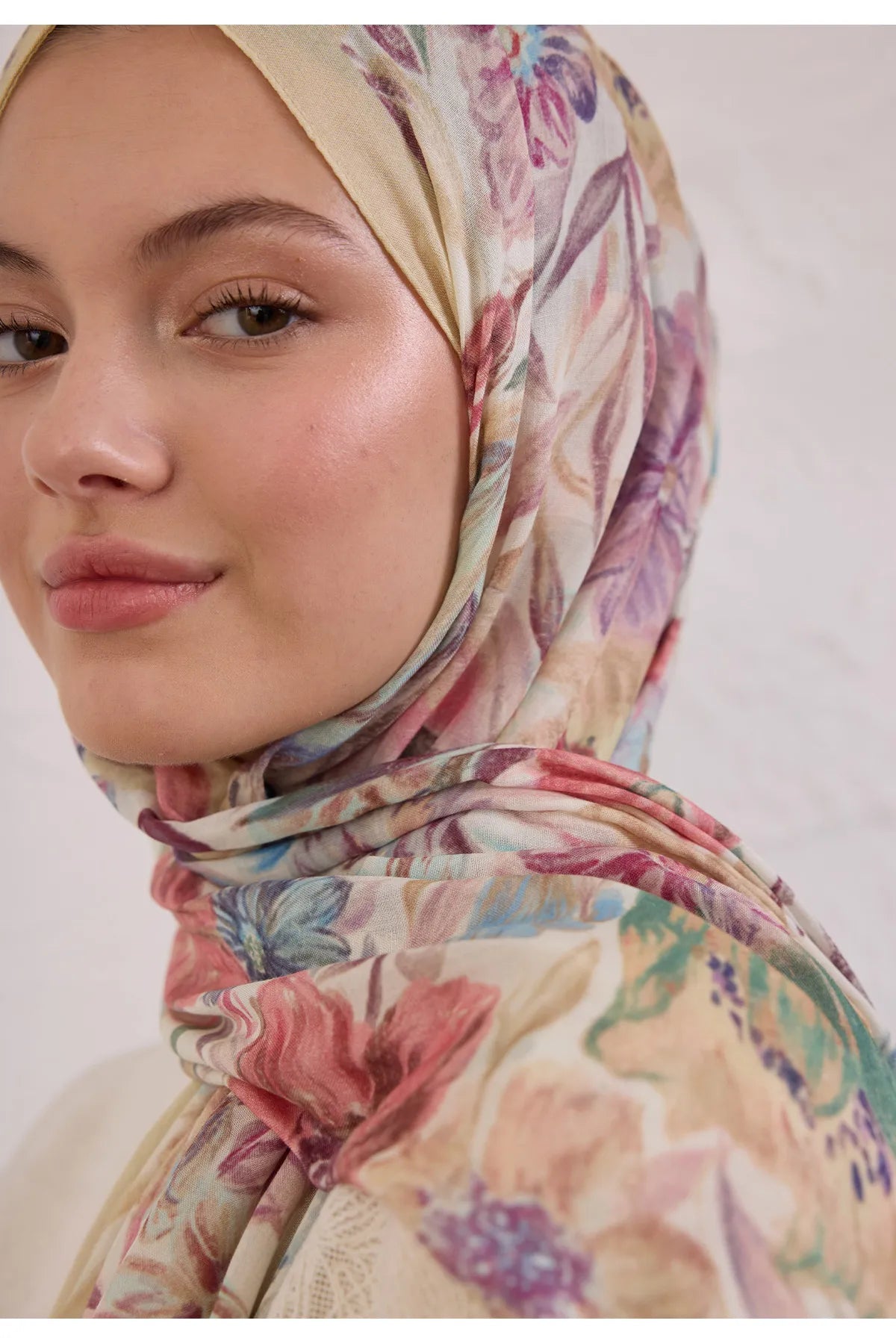 Fresh Scarfs Rami Hijab - Vintage Garden Butter - D'ITINA
