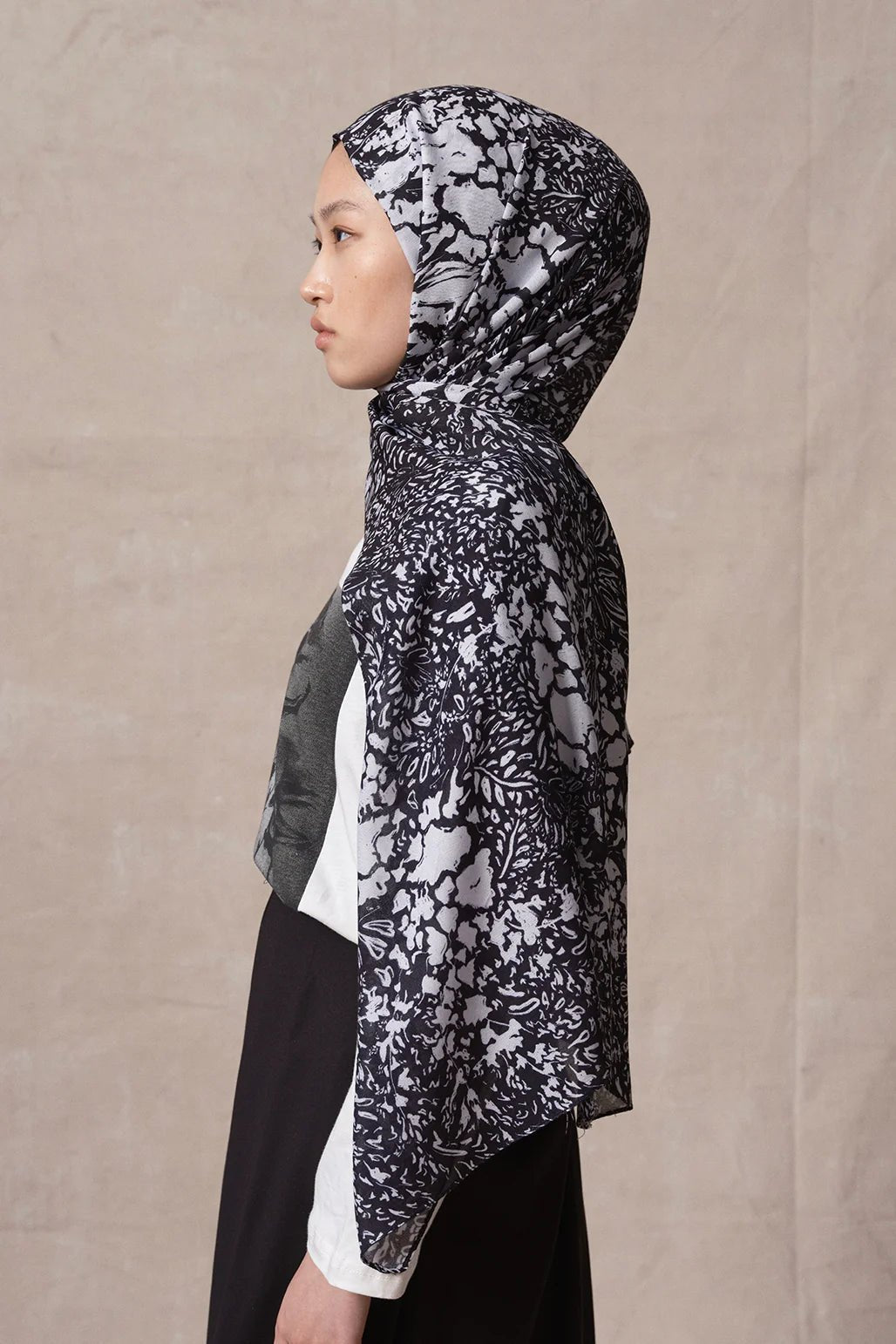 Modal Brush Schal - Minimal Pattern Black - D'ITINA